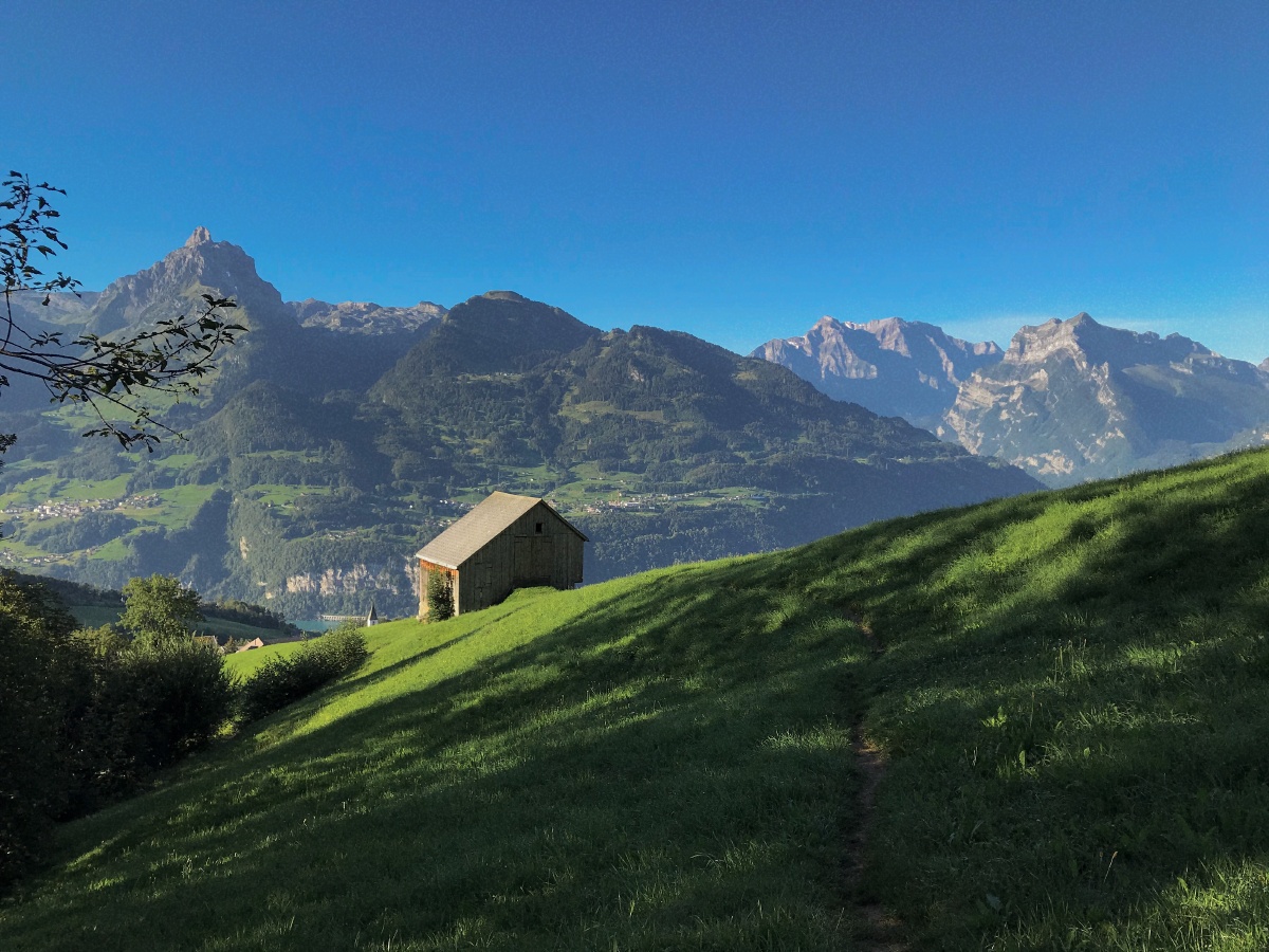 瑞士海蒂的故乡山顶上的小屋