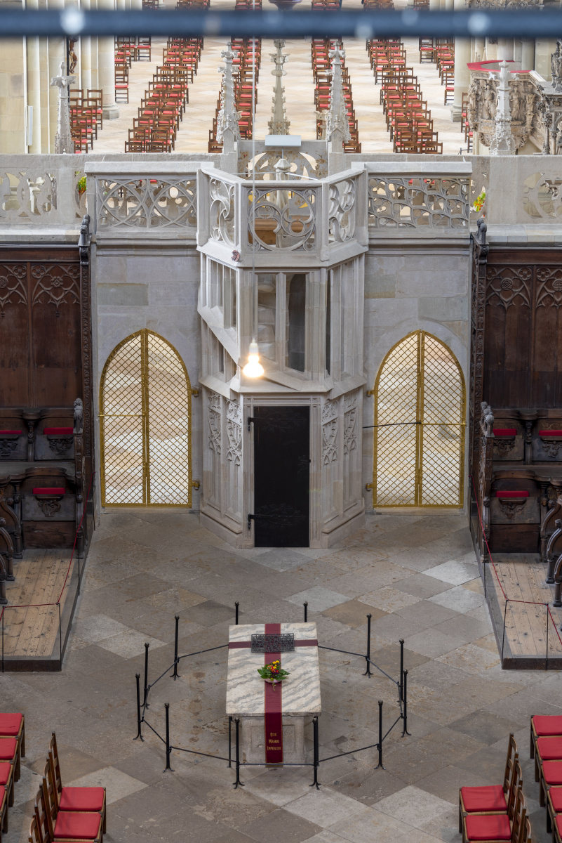 器材: 佳能100d br /> 作者:linnet br /> 简介: 跟老师学拍上海建筑