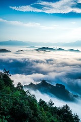 波起峰涌