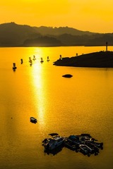 夕阳帆影
