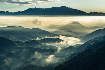 山外有山