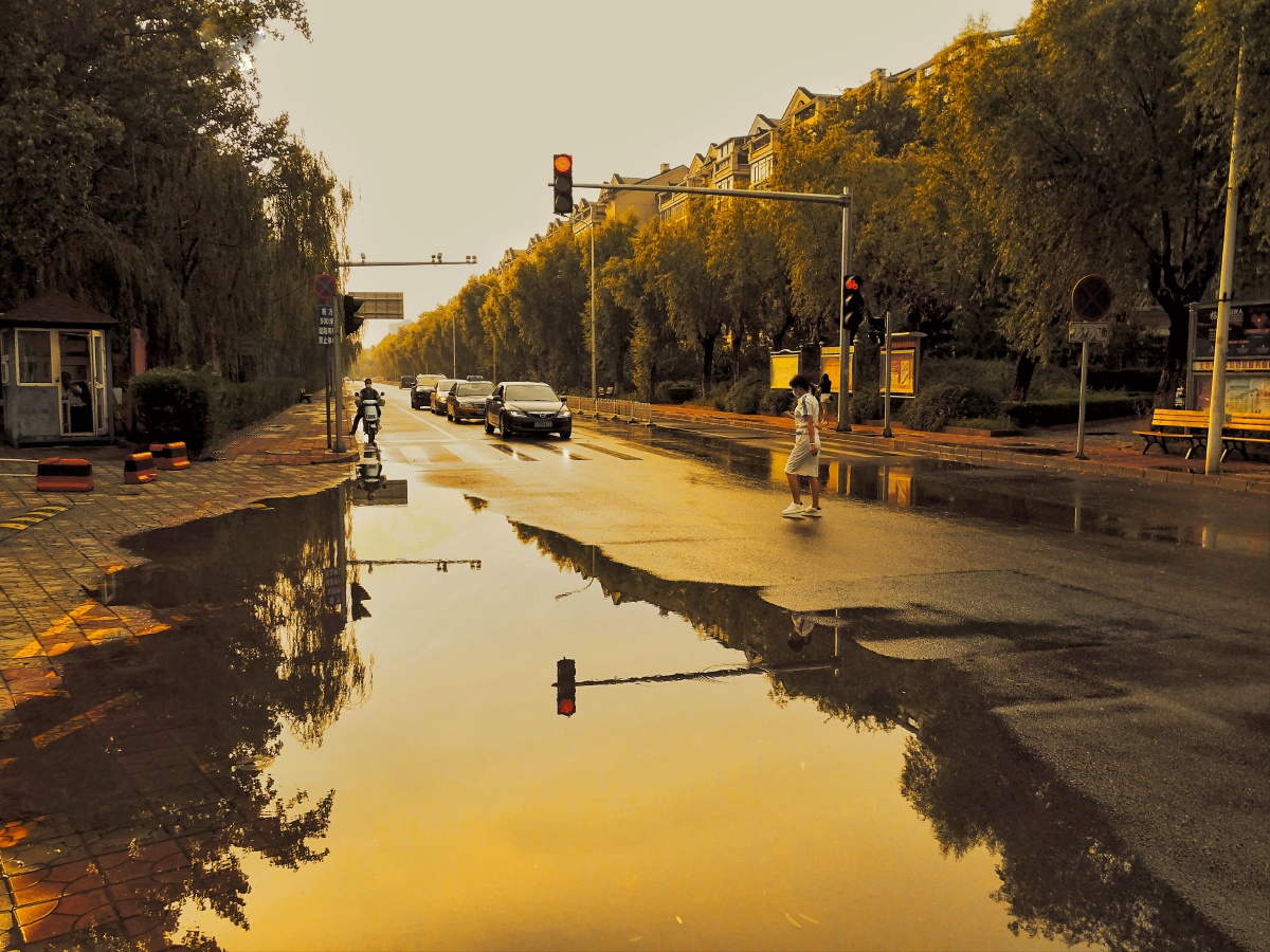 雨后街景