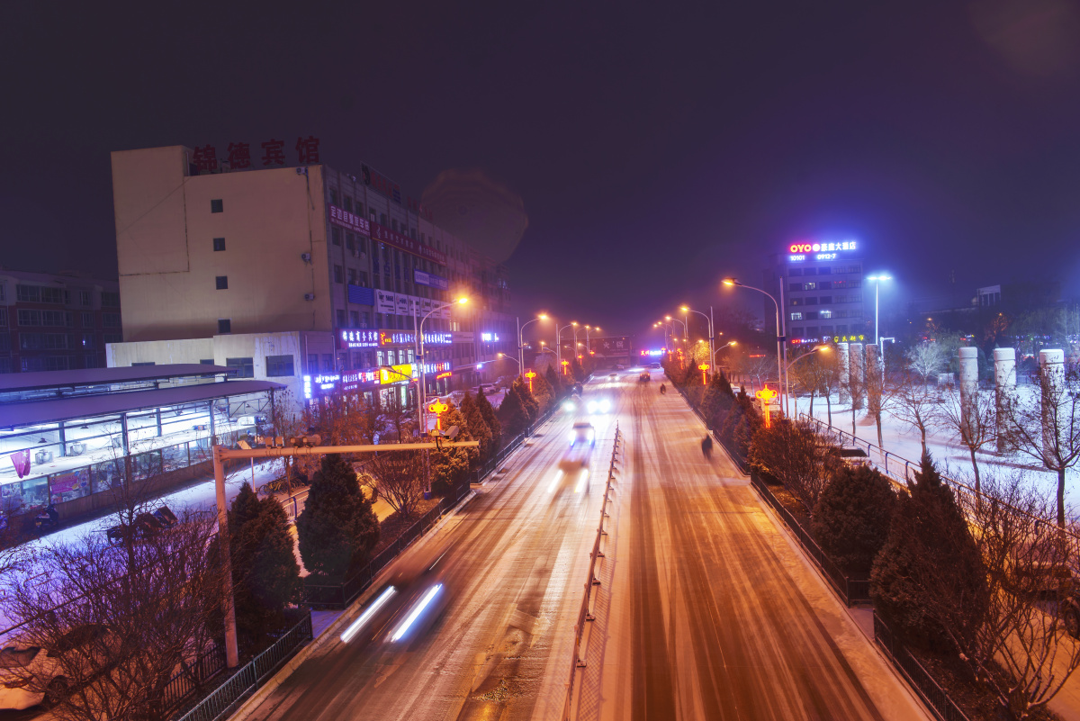 阅读3 塞上影人 关注 2020年12月1日雪再次降临在塞上定边县,让这座