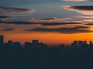 582348