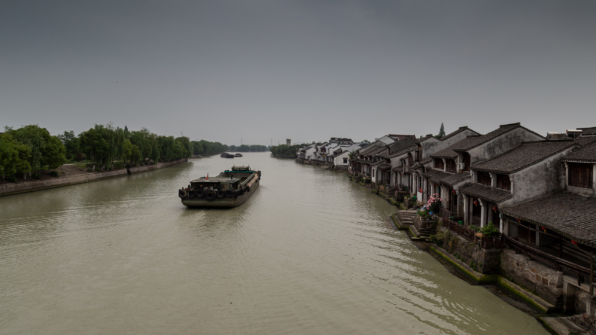 京杭运河边的荻港古村