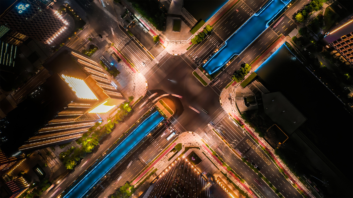 原来十字路口也可以拍成赛博朋克风拍摄于宁波东部新城