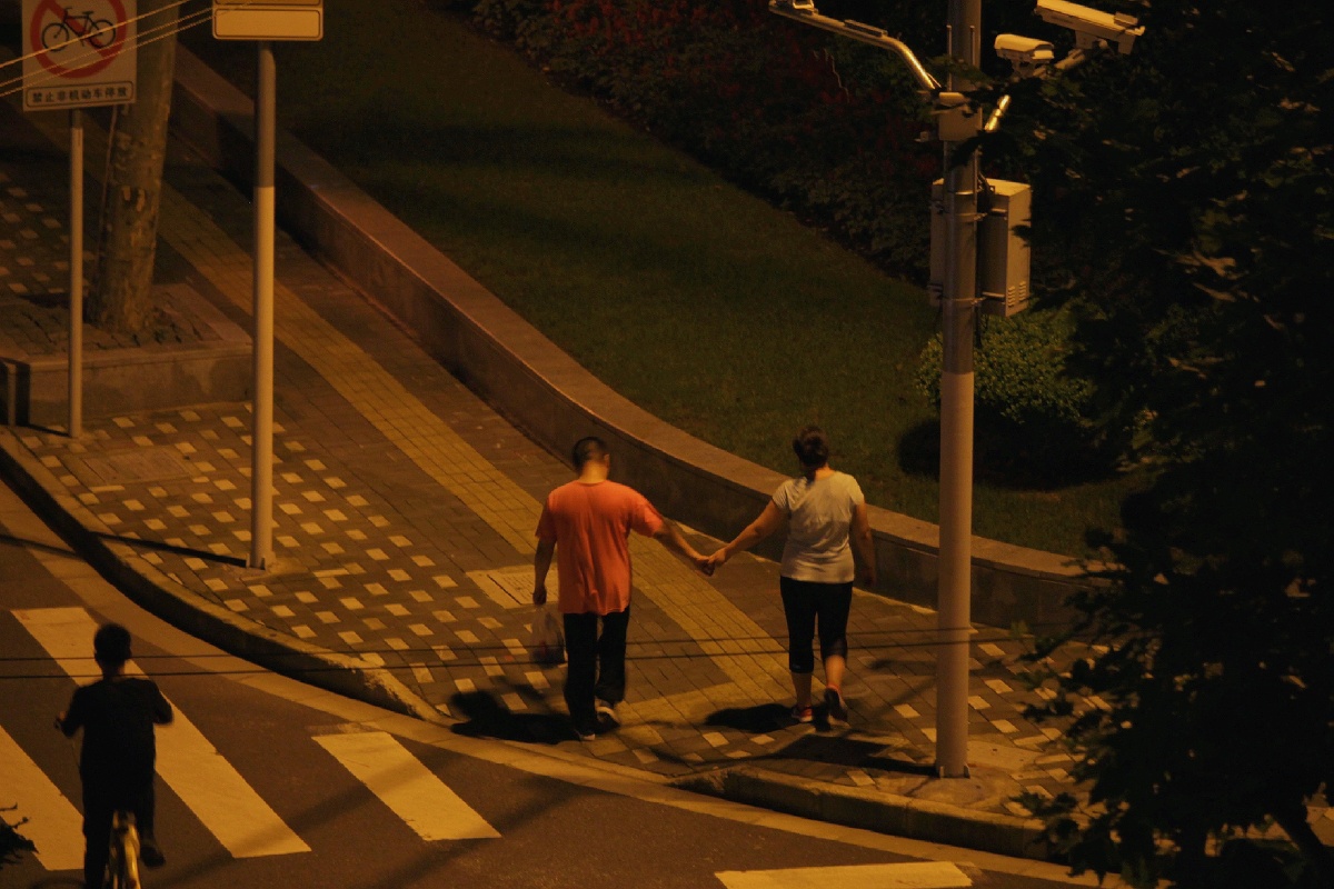 按下快门的瞬间记录下了自己的生活 也有幸记录下一些陌生人的生活