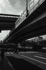 922006