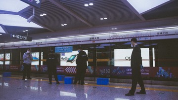 4742605