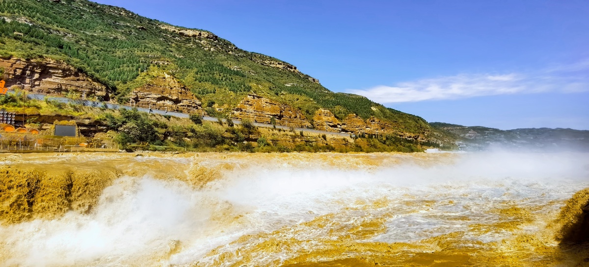 奔腾咆哮吧黄河
