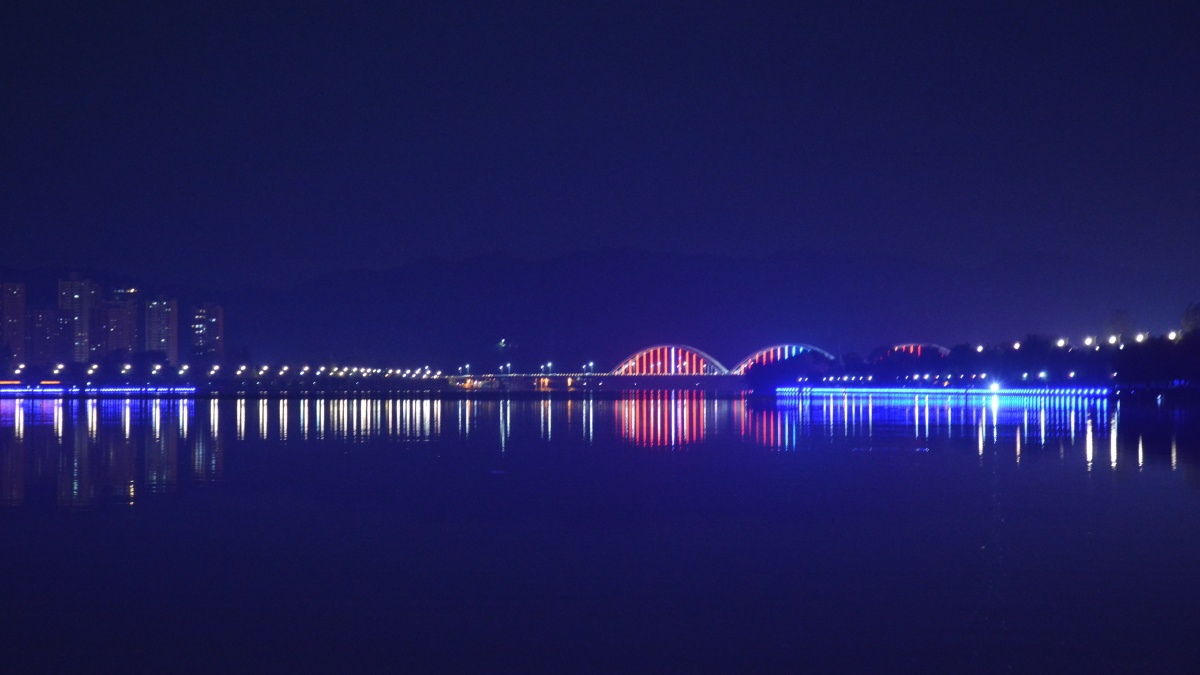 汉中古汉台拜将坛汉江中秋夜景