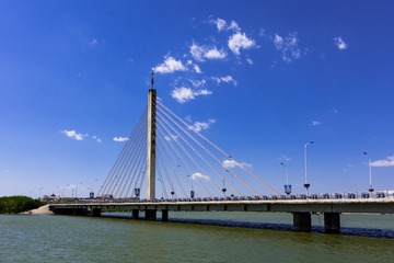 460745