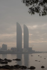 985805