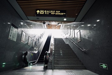 001
