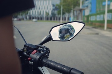 67073