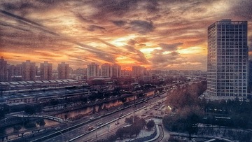 1050369