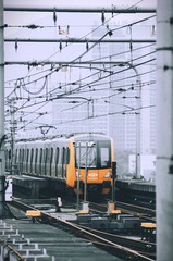 351048