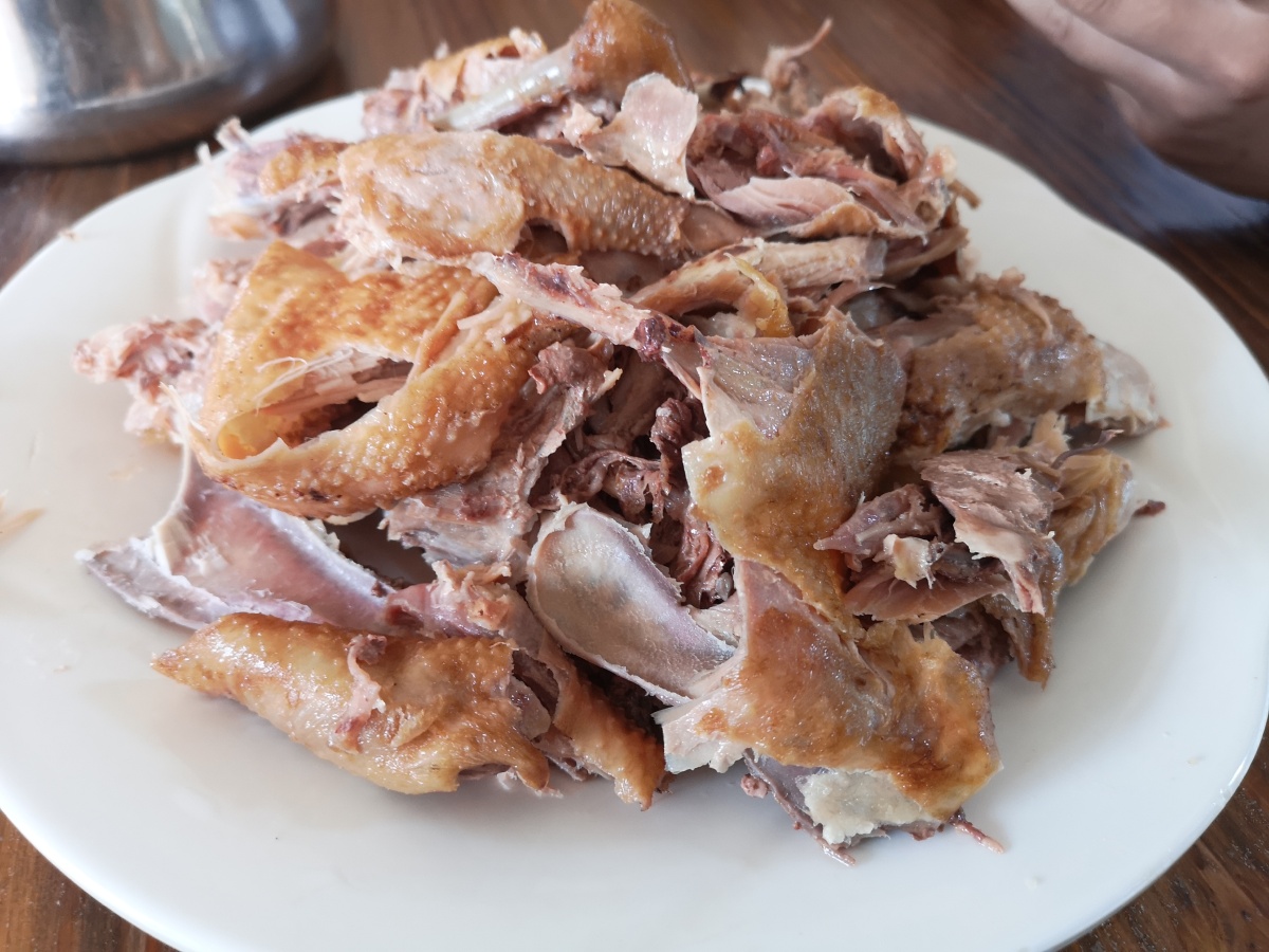 新疆美食手撕风干鸡