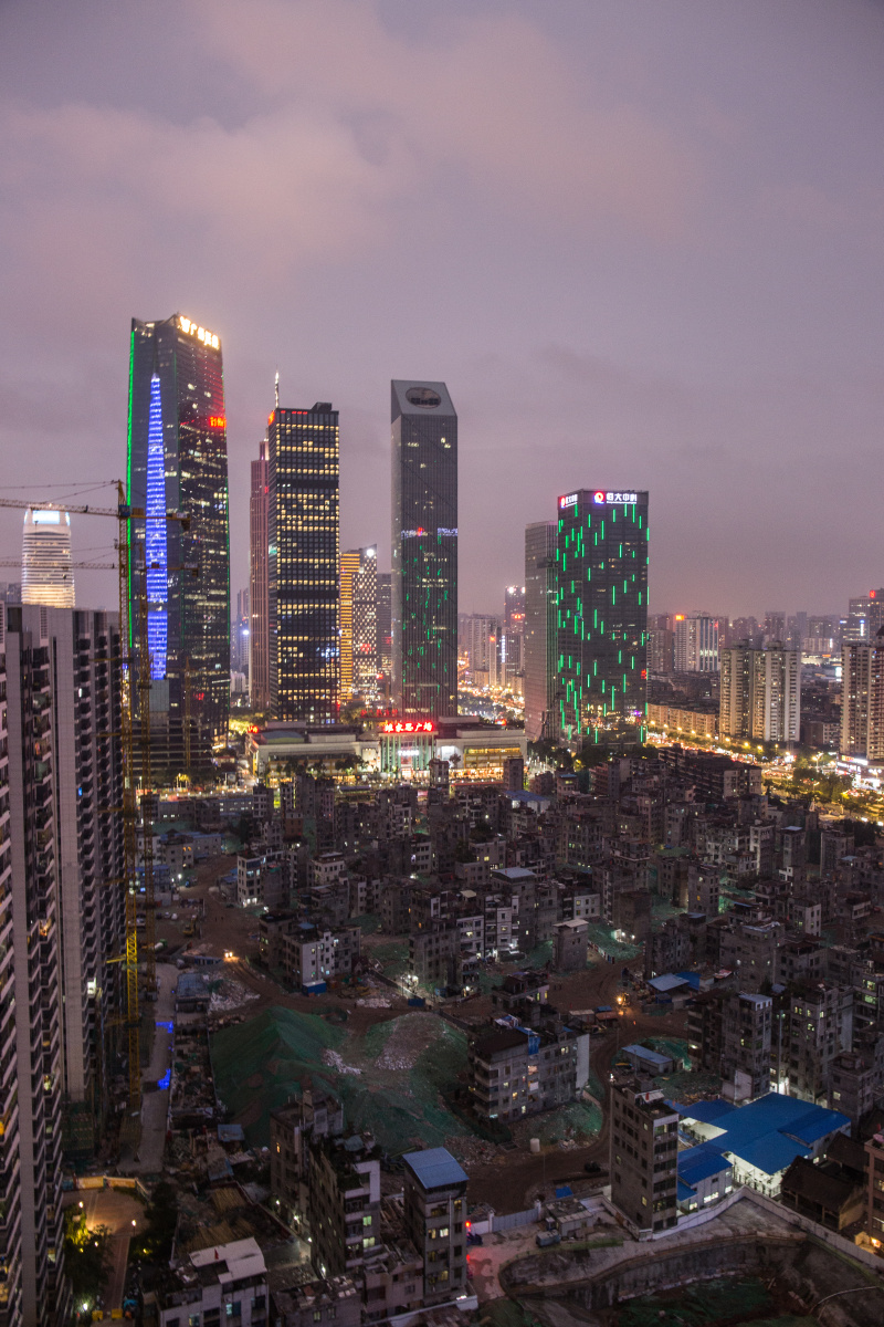 标题:夜幕下的冼村1 br /> 拍摄时间:2018.5.