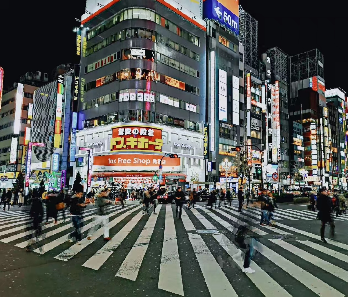 在日本东京的街头拍摄