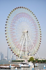 738394