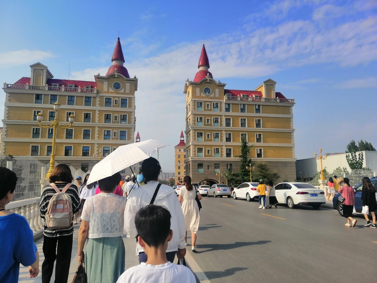 郑州西亚斯学院风光