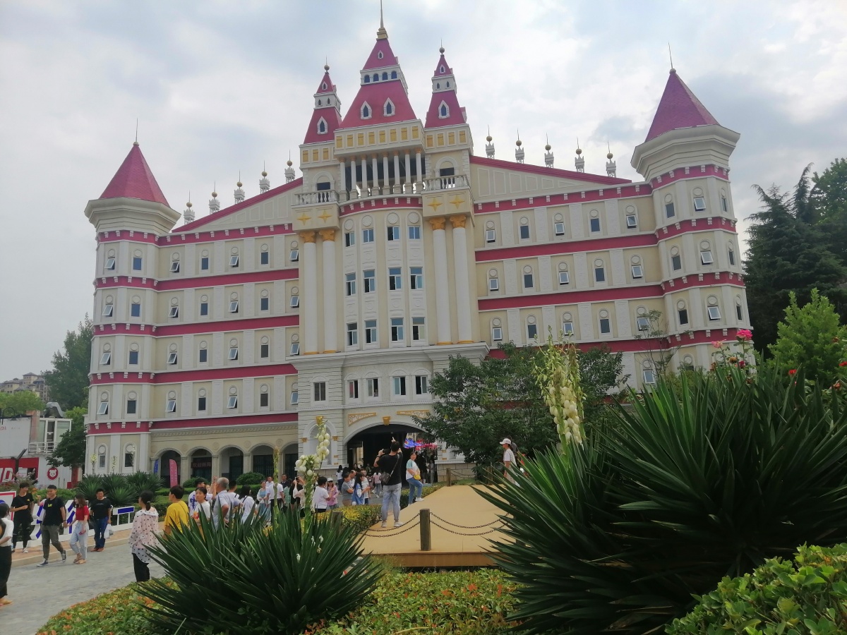 郑州西亚斯学院风光