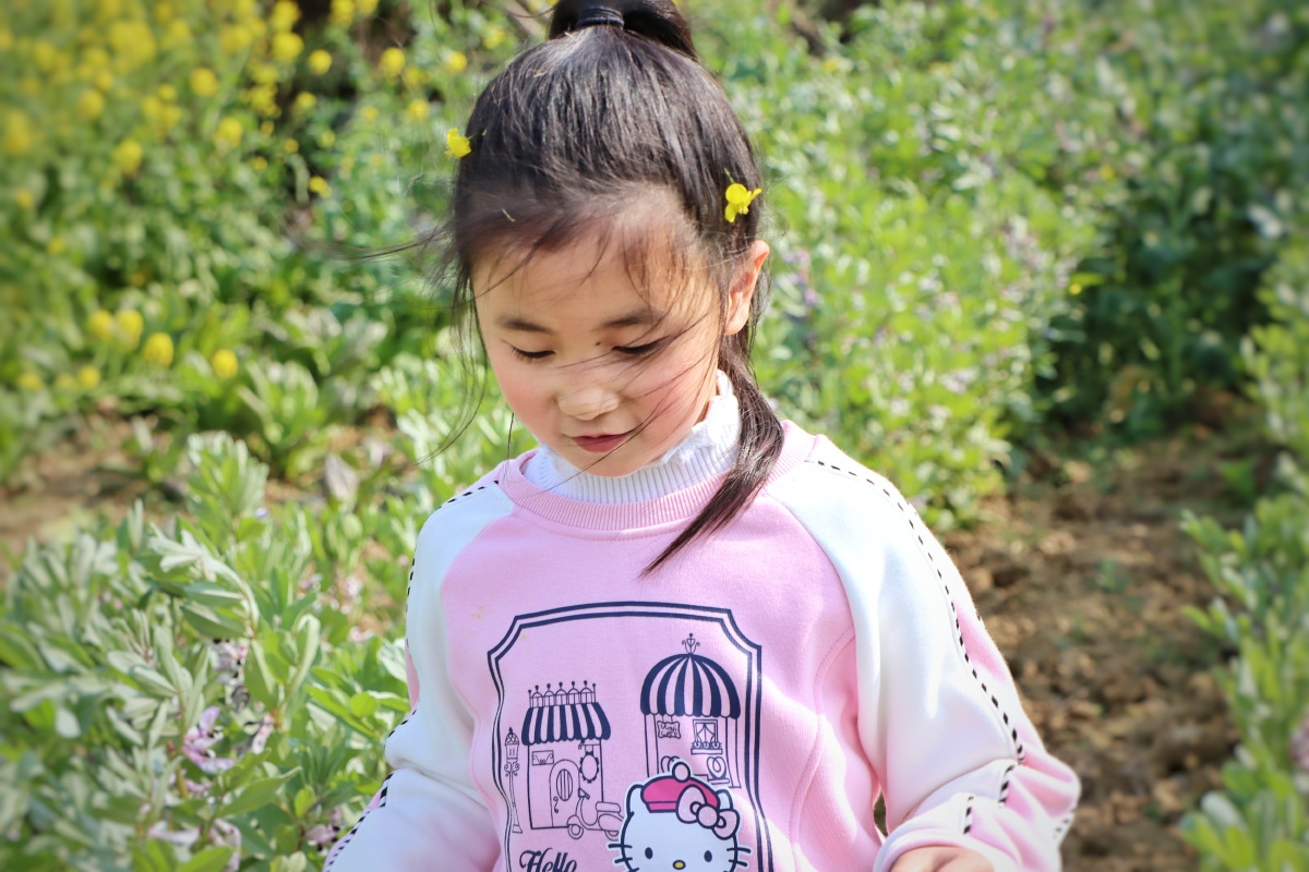 孩子可能是世间最天真的存在遇见的人越多越喜欢小孩子