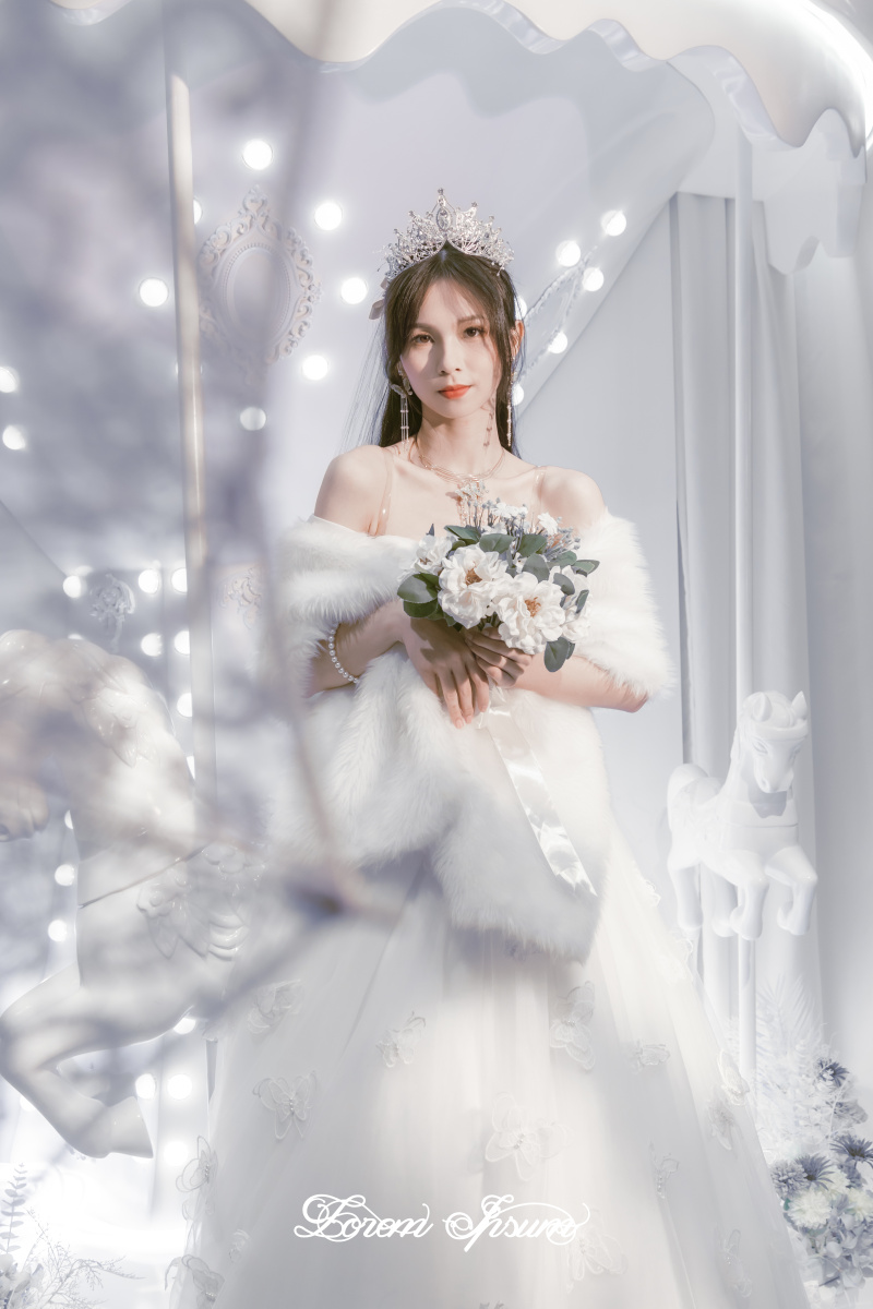 梦幻纯白婚纱少女梦中的婚礼婚纱摄影