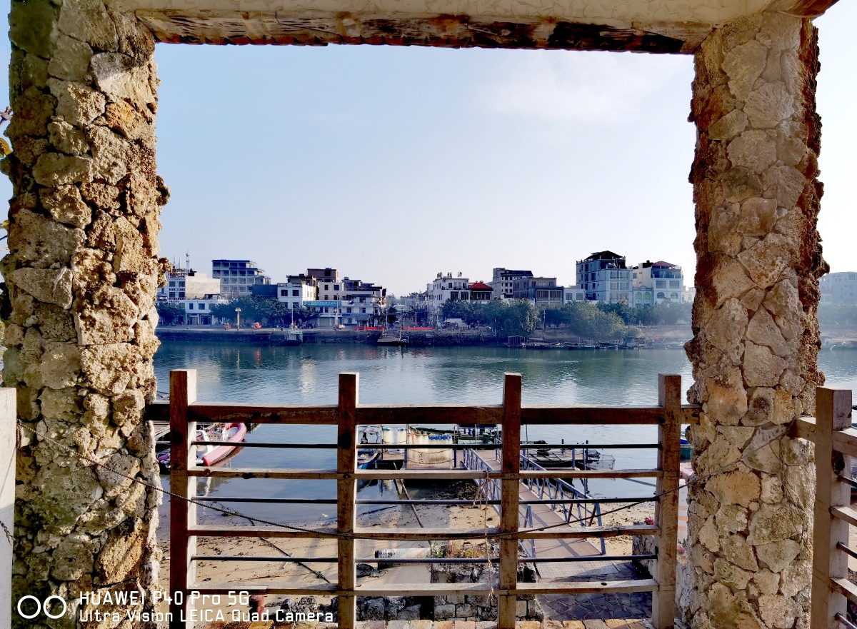 千年古村_琼海潭门镇排港村,有一处望夫楼,己有六百余年历史了.