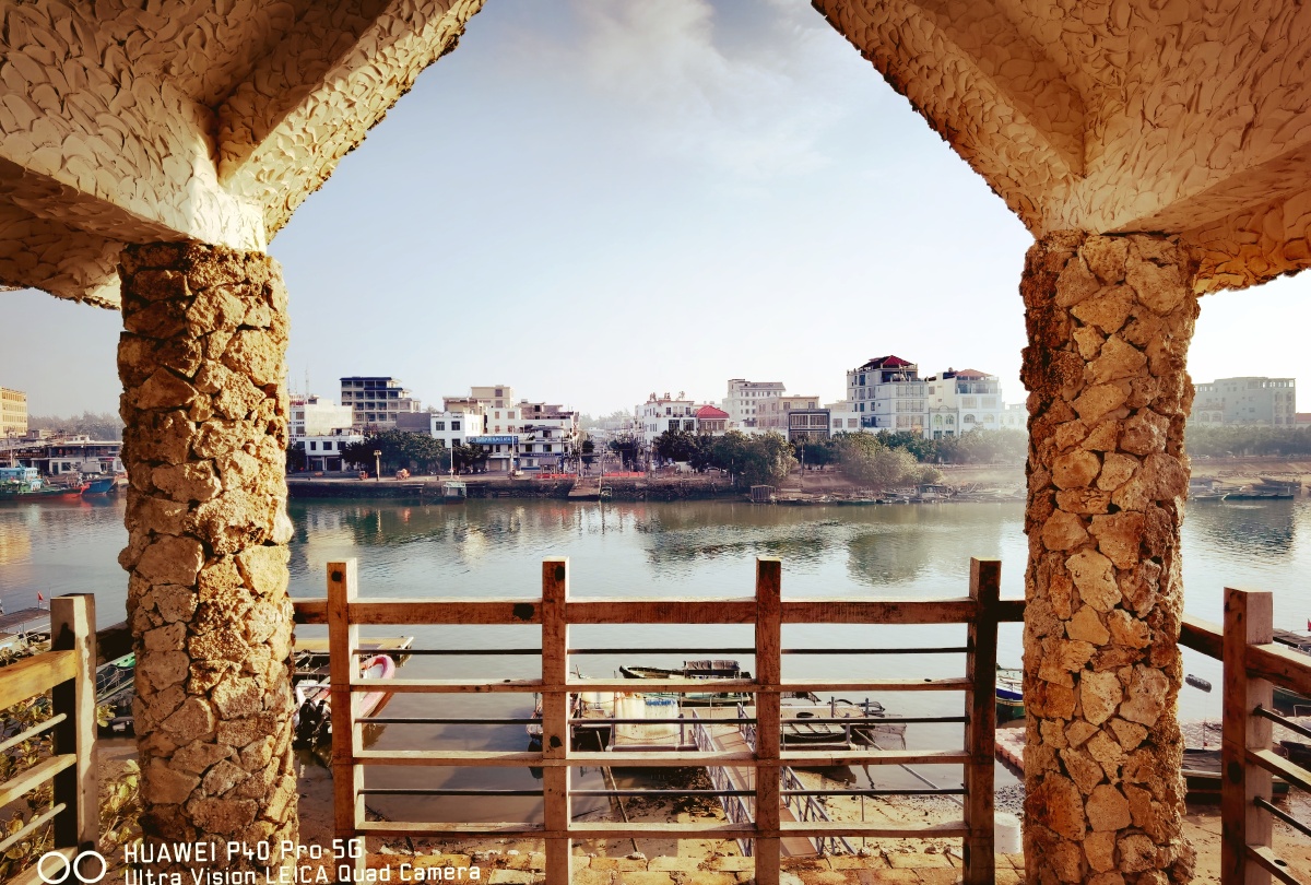 千年古村_琼海潭门镇排港村,有一处望夫楼,己有六百余年历史了.