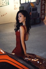 137168