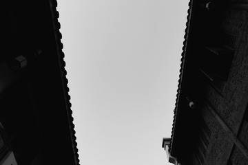 2039435