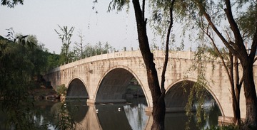 A2E9F321-B503-4006-95B9-11C638BF6D1F/L0/001