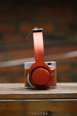sony-hear-on-wireless-nc_31453437474_o