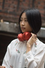 sony-hear-on-wireless-nc_31453438434_o
