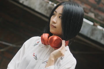 sony-hear-on-wireless-nc_31453444944_o