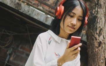 sony-hear-on-wireless-nc_32295345865_o