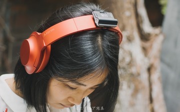 sony-hear-on-wireless-nc_32295346065_o