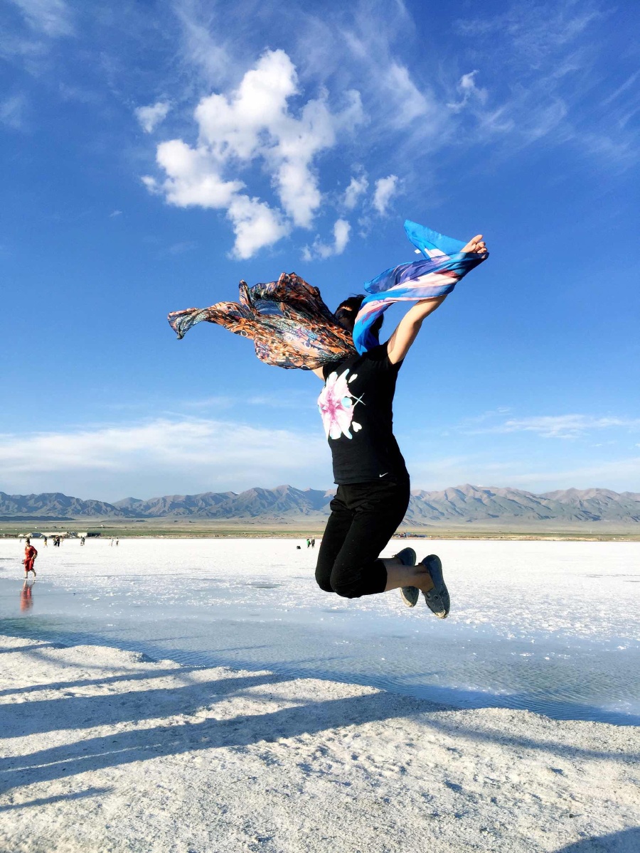 天空之镜茶卡盐湖手机旅拍
