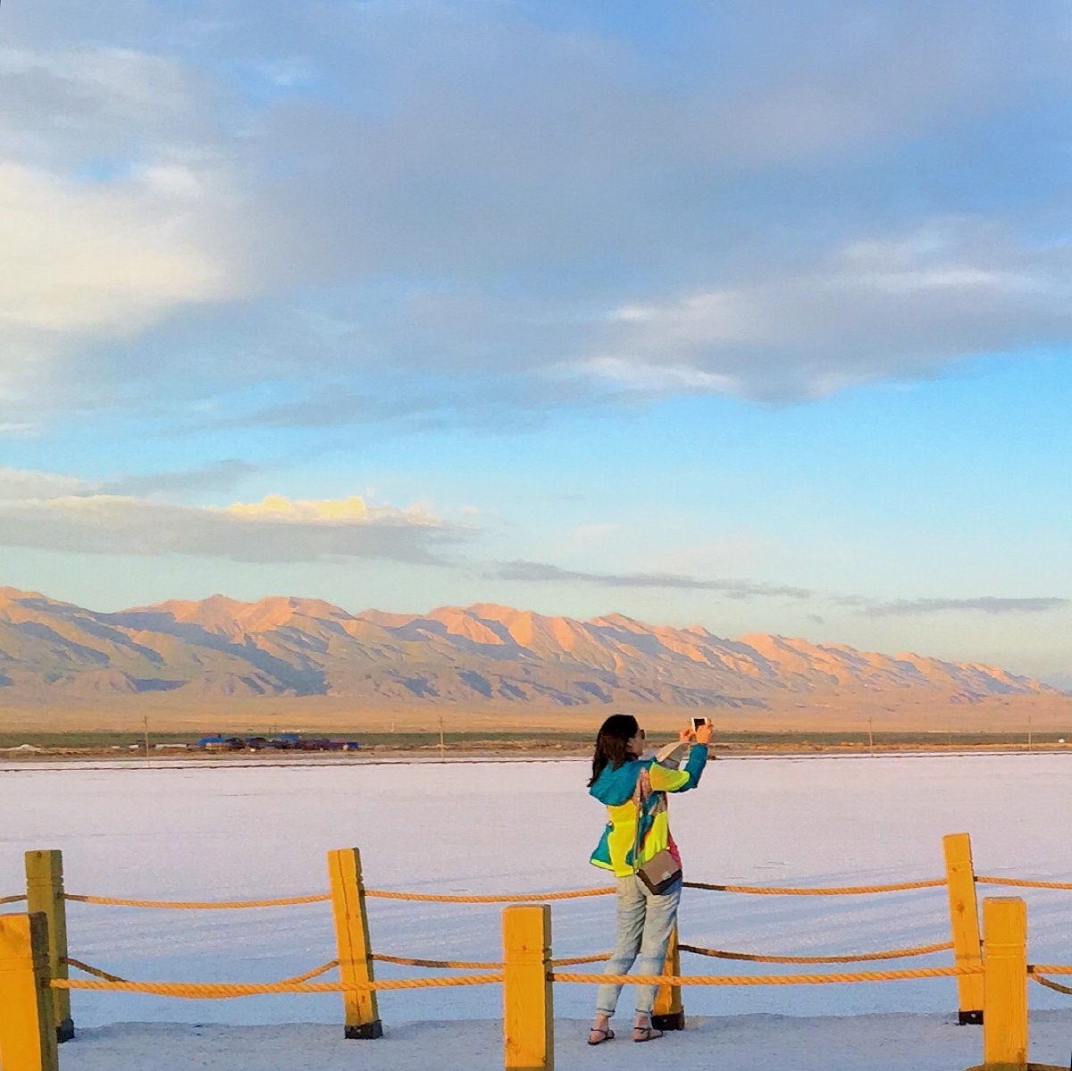 天空之镜茶卡盐湖手机旅拍