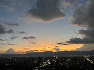 977B9348-DA6C-40D9-99BA-2125CA16280C/L0/001
