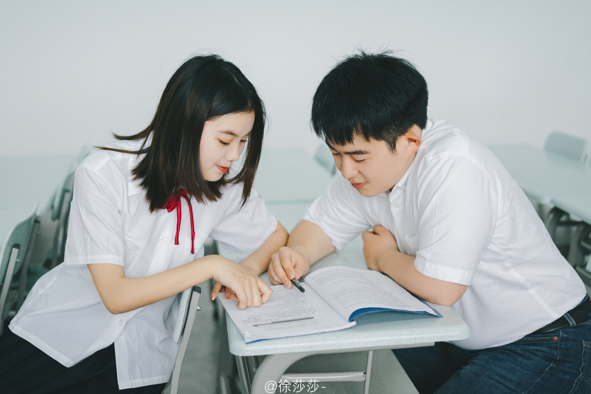 校园情侣写真记录青春