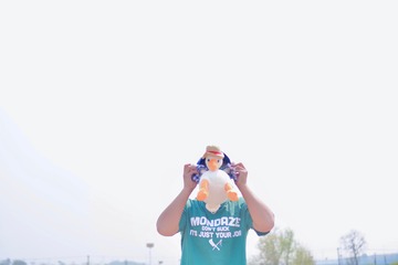 001