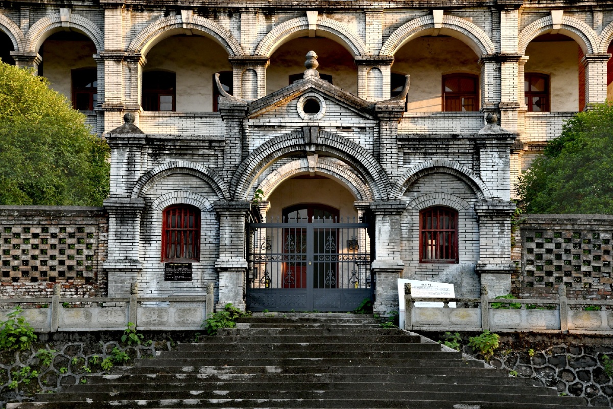 安源盛公祠为原萍乡煤矿总局旧址1898年煤矿开办时建造初为矿局总公事