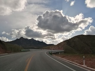 3105796