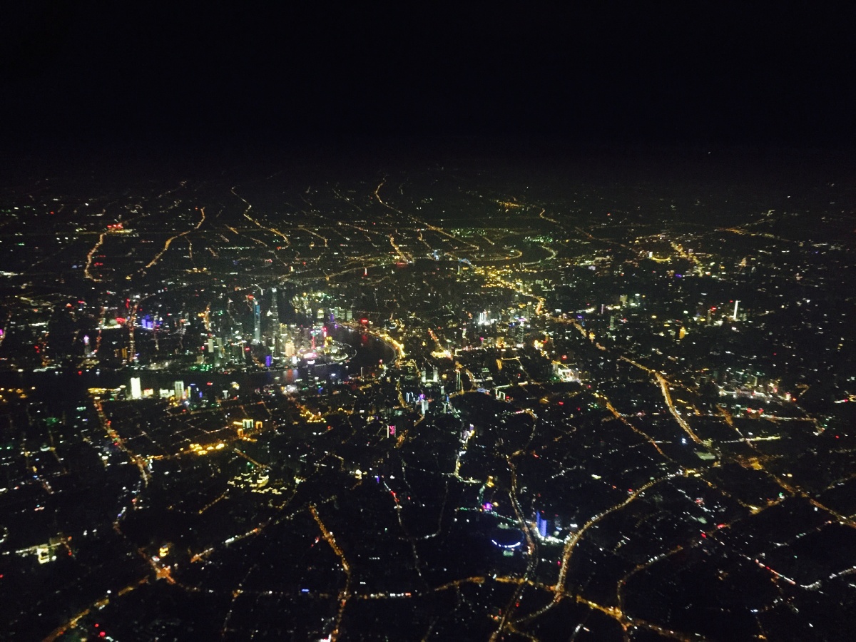 成都回上海快降落的时候飞机上拍的