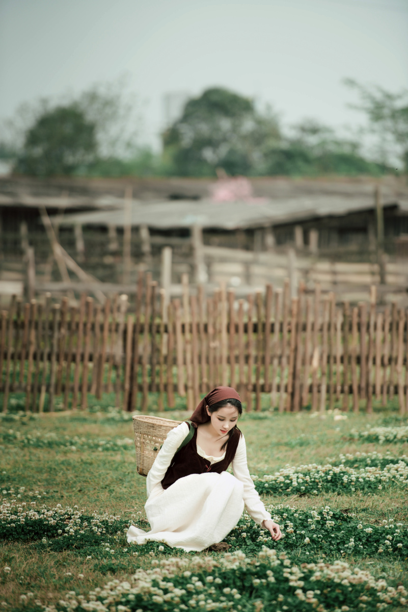 油画中走出来的少女农场拍摄庄园拍摄牧场写真
