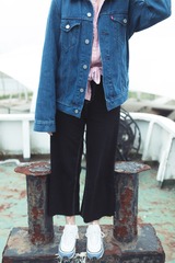 001