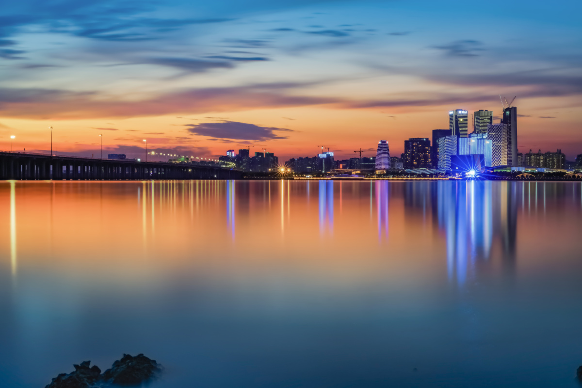 深圳宝安前石公园夕阳夜景